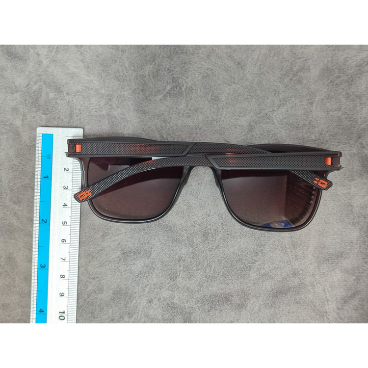 عینک آفتابی مردانه مدل ویفرر کائوچو تیار پلاریزه کد 0333 UV400