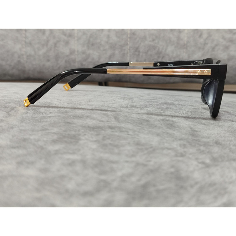 عینک آفتابی زنانه مدل ویفرر کائوچو دسته فلزی کد 85 UV400