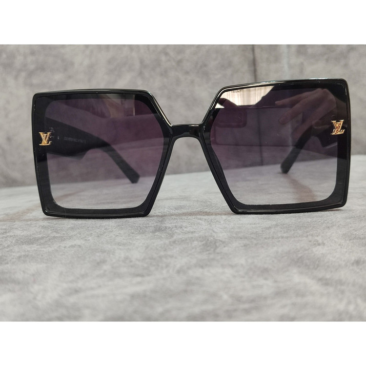 عینک آفتابی زنانه مدل مربع کائوچو کد 37 UV400
