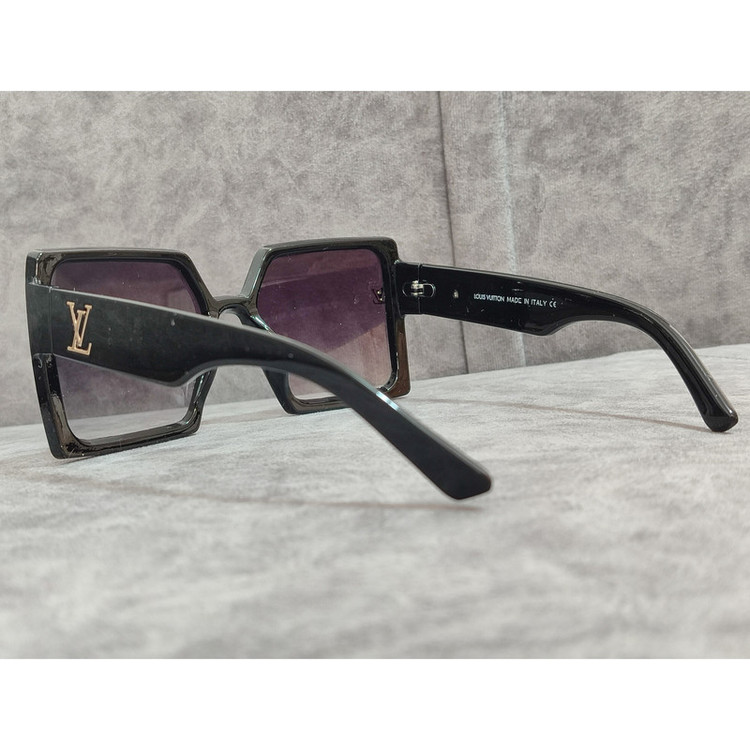 عینک آفتابی زنانه مدل مربع کائوچو کد 37 UV400