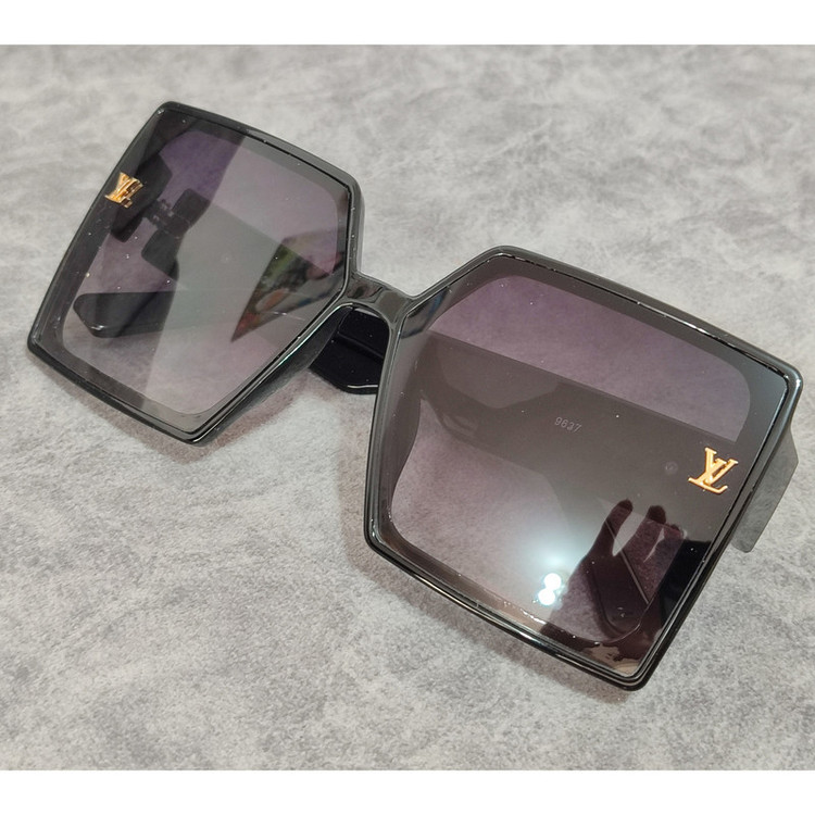 عینک آفتابی زنانه مدل مربع کائوچو کد 37 UV400