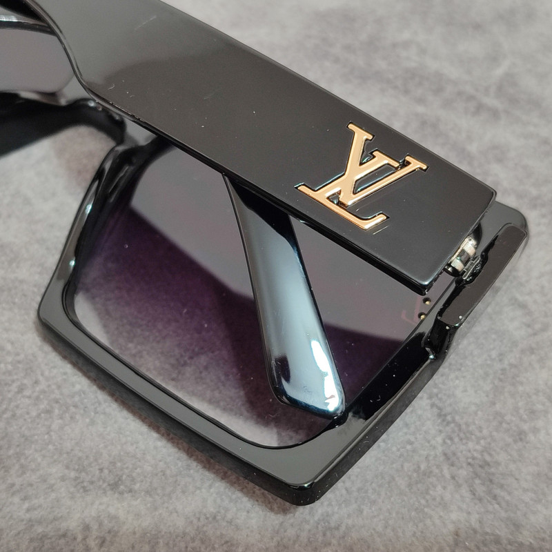 عینک آفتابی زنانه مدل مربع کائوچو کد 37 UV400