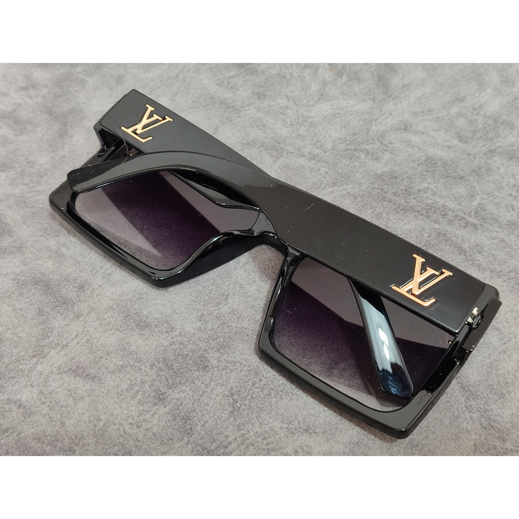 عینک آفتابی زنانه مدل مربع کائوچو کد 37 UV400