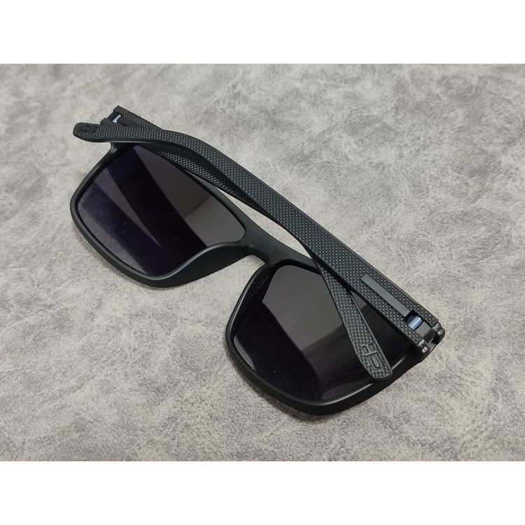 عینک آفتابی مردانه مدل مستطیل کائوچو پلاریزه کد UV400 63