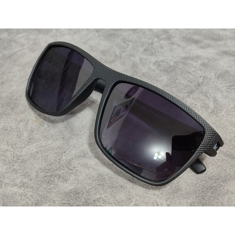 عینک آفتابی مردانه مدل مستطیل کائوچو پلاریزه کد UV400 63
