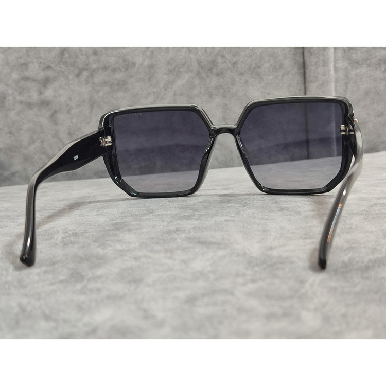 عینک آفتابی زنانه مدل مربع کائوچو شاین دار کد 24 UV400