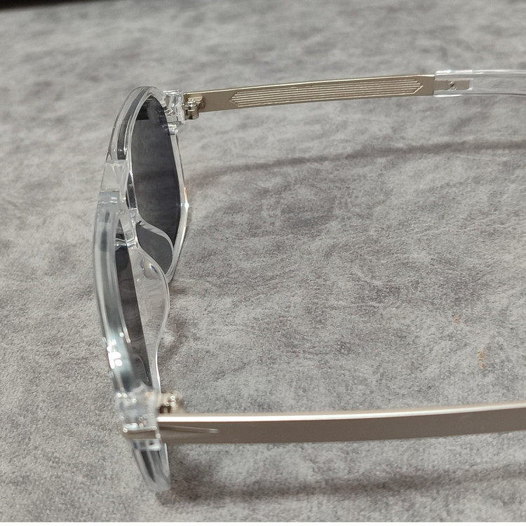 عینک آفتابی مردانه مدل خلبانی کائوچو دسته فلزی کد 69 UV400