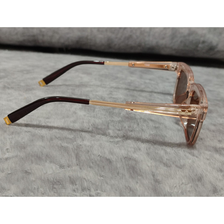 عینک آفتابی زنانه مدل ویفرر کائوچو فریم شفاف دسته فلزی کد 83 UV400
