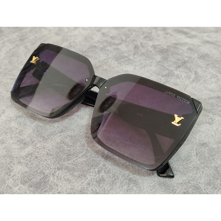 عینک آفتابی زنانه مدل مربع کائوچو کد 40 UV400