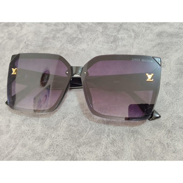 عینک آفتابی زنانه مدل مربع کائوچو کد 40 UV400