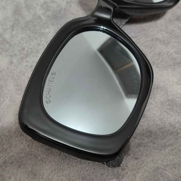 عینک آفتابی زنانه مدل مربع کائوچو آینه ای کد 91 UV400