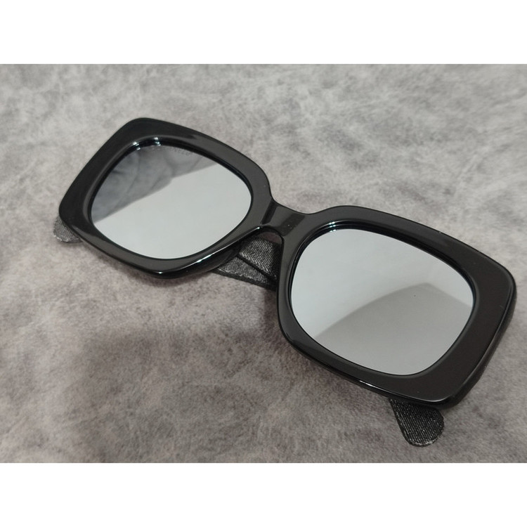 عینک آفتابی زنانه مدل مربع کائوچو آینه ای کد 91 UV400