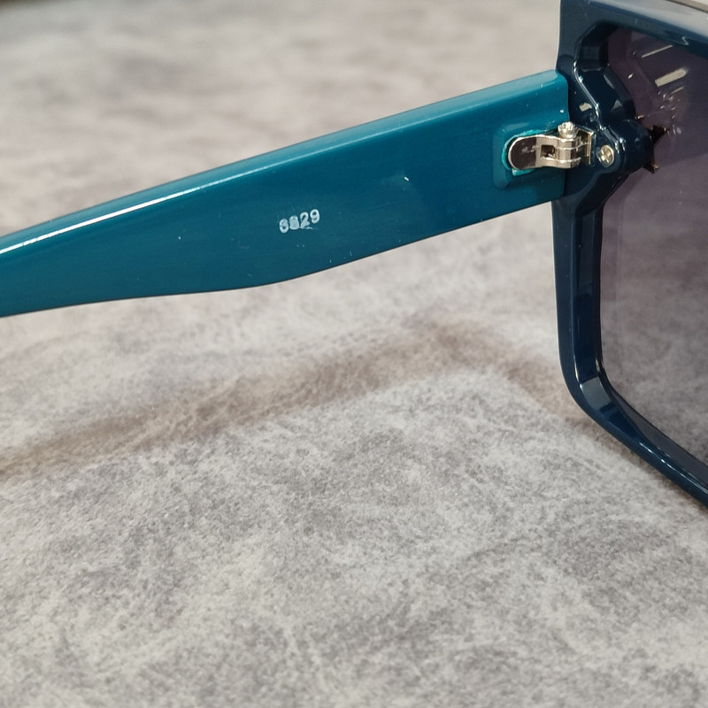 عینک آفتابی زنانه مدل مربع کائوچو کد 39 UV400