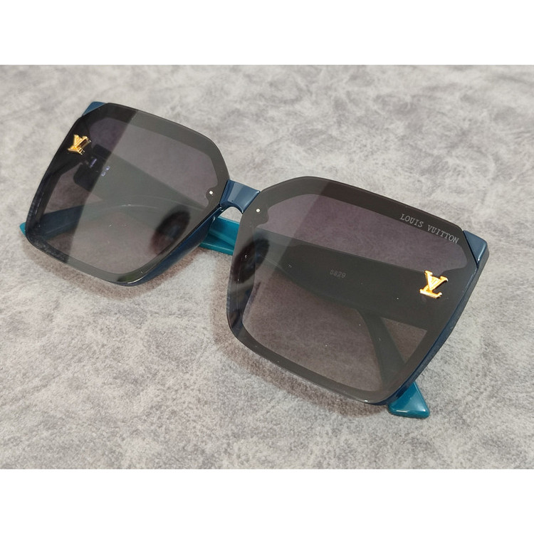 عینک آفتابی زنانه مدل مربع کائوچو کد 39 UV400