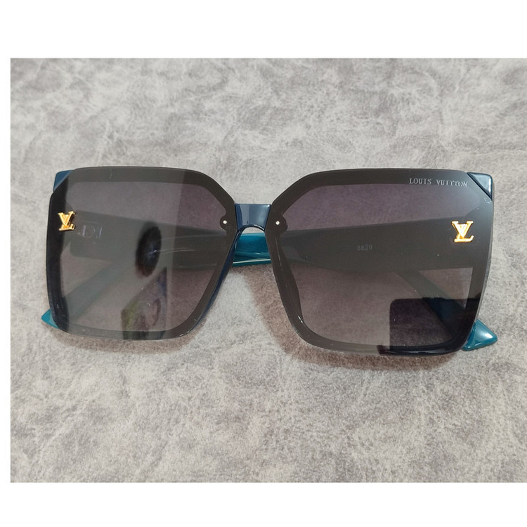 عینک آفتابی زنانه مدل مربع کائوچو کد 39 UV400
