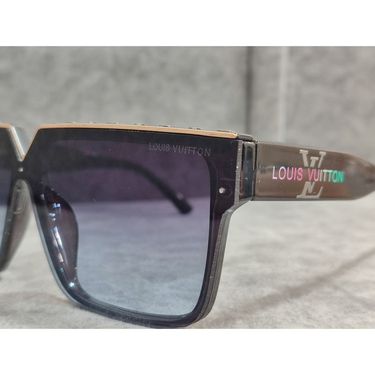 عینک آفتابی مردانه مدل مربع کائوچو کد 14 UV400
