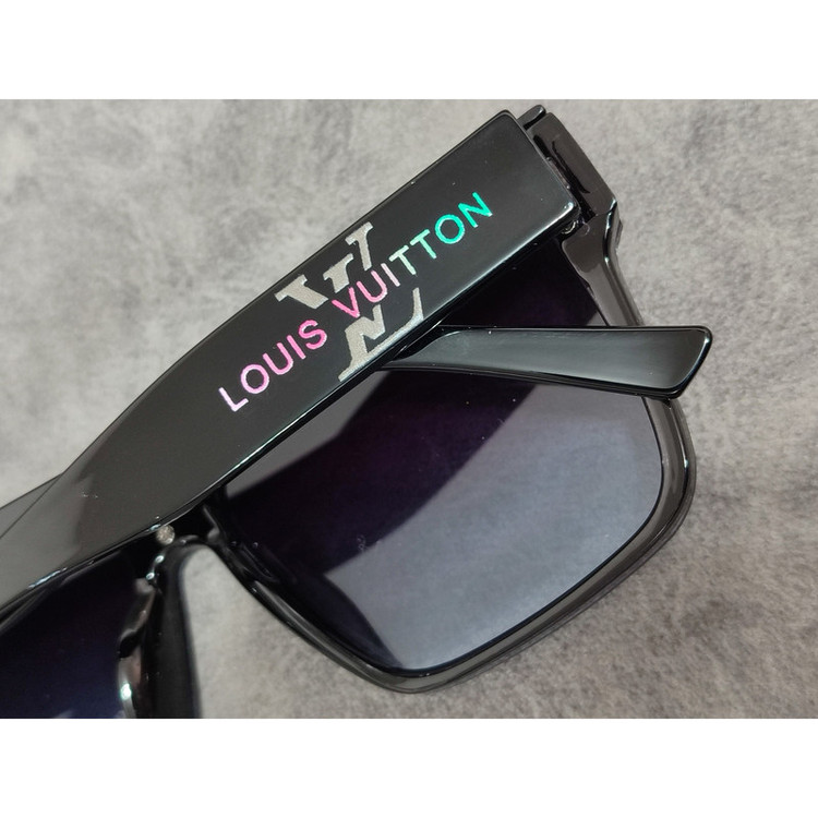 عینک آفتابی مردانه مدل مربع کائوچو کد 14 UV400