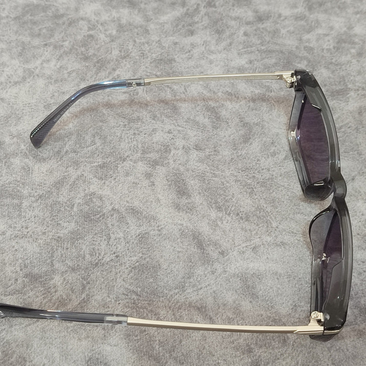 عینک آفتابی مردانه مدل ویفرر کائوچو دسته فلزی کد 75 UV400