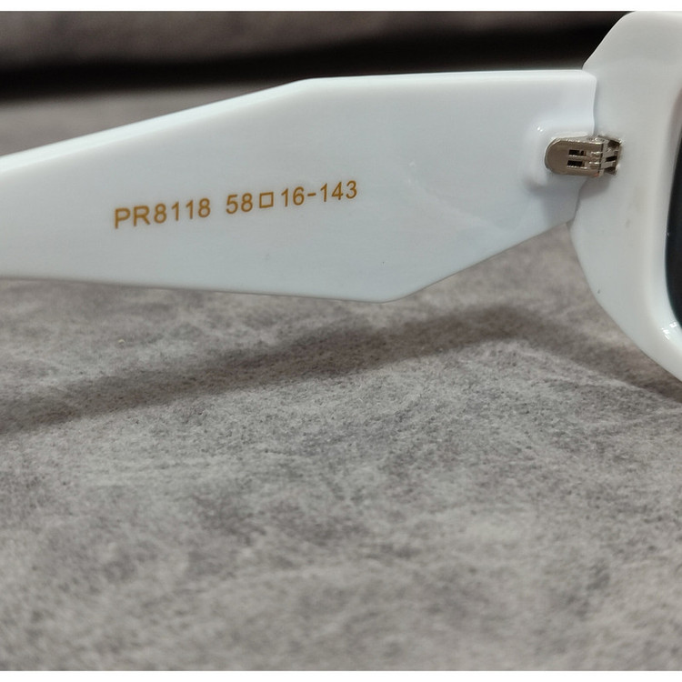عینک آفتابی زنانه مدل مستطیل کائوچو کد 89 UV400